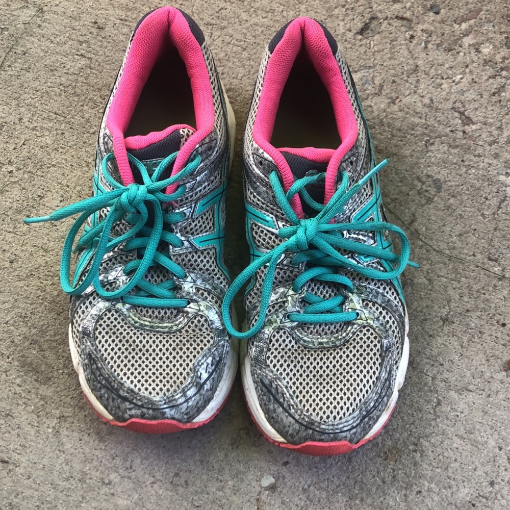 ASICS Running Shoes - Picture 2 of 7
